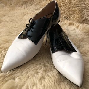M.Gemi Black & White lace up oxford Stellato